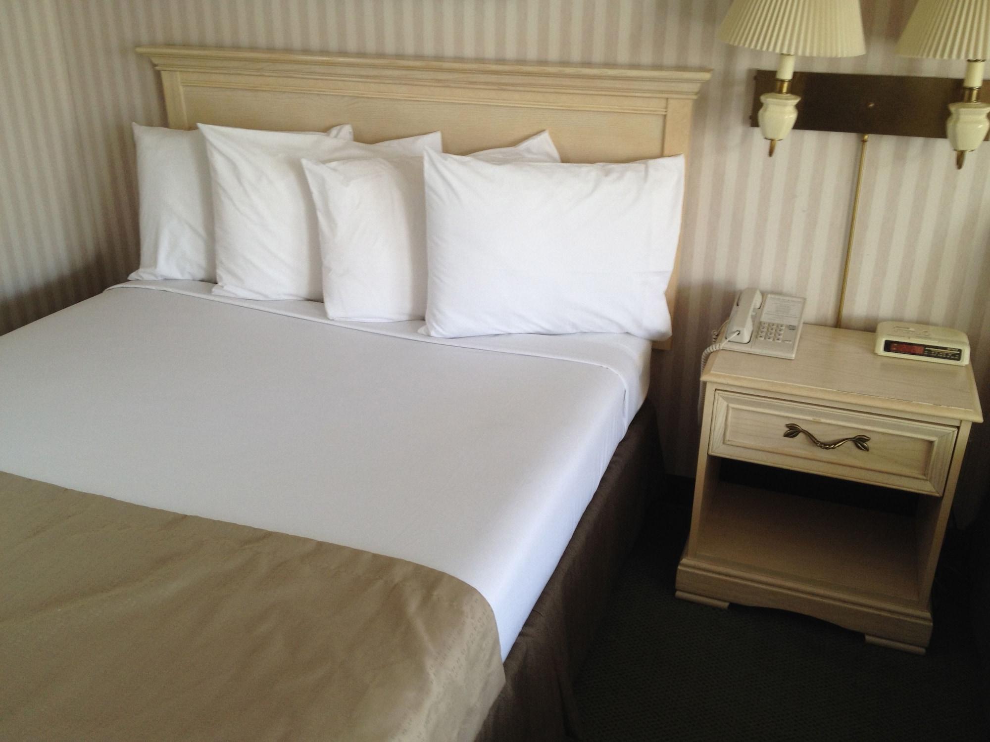 Parkside Inn Bridgeview Mackinaw City Eksteriør bilde