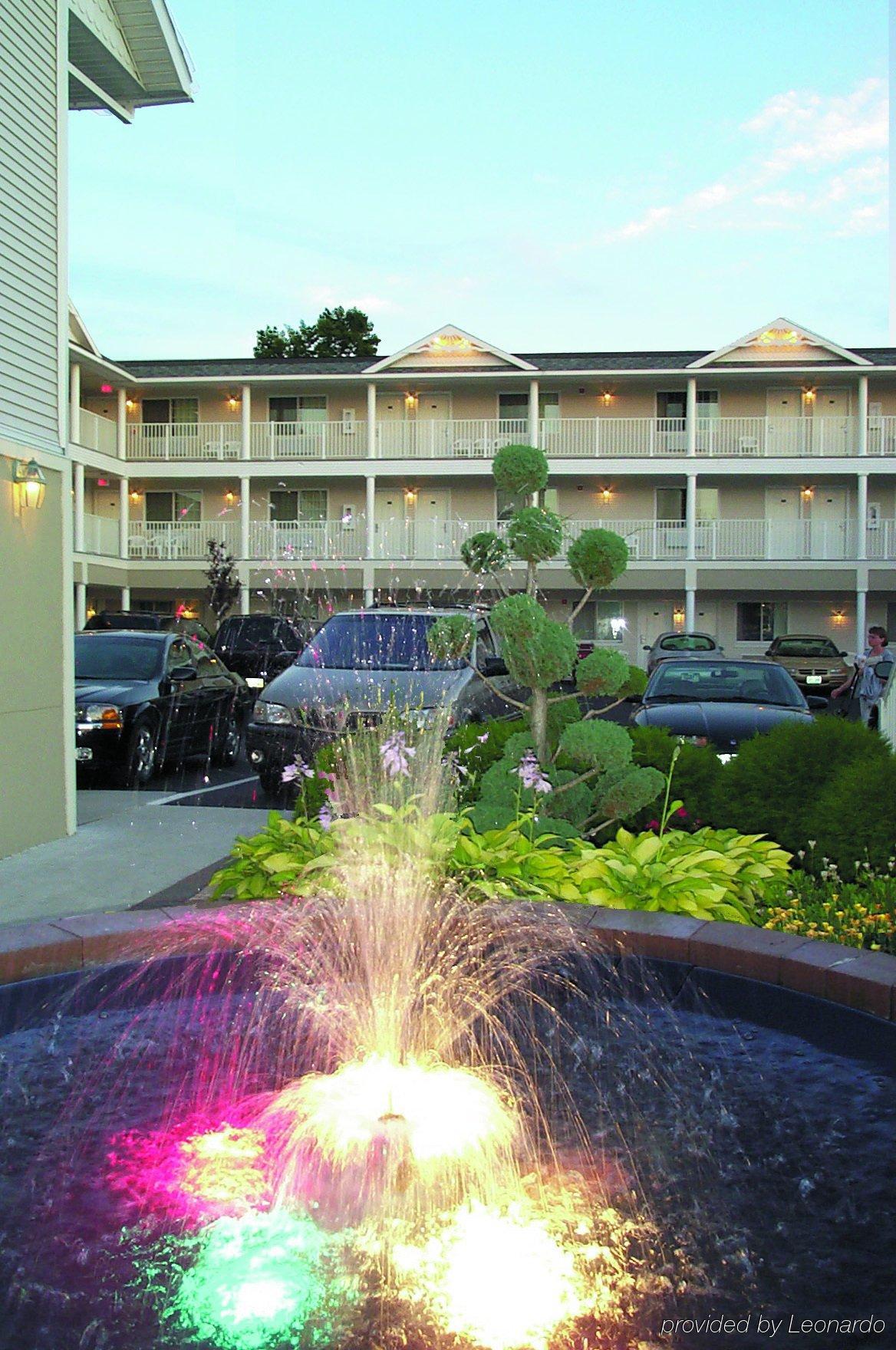 Parkside Inn Bridgeview Mackinaw City Eksteriør bilde